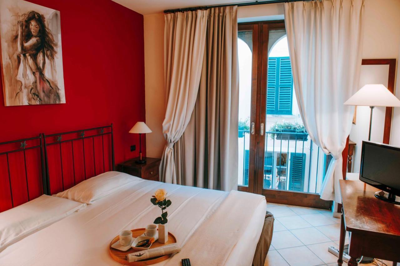 Hotel La Contrada Verbania Exterior photo
